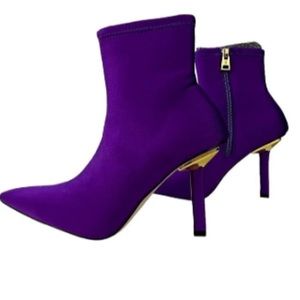 NWT NIB Good American Ankle Shine Neoprene Purple Heeled Booties Size 6 1/2